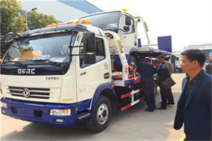 嘉兴汽车道路救援拖车价格